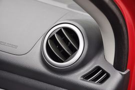 2013款长安铃木新奥拓1.0L自动炫酷型