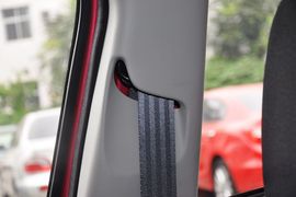 2013款长安铃木新奥拓1.0L自动炫酷型