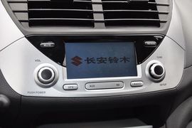 2013款长安铃木新奥拓1.0L自动炫酷型