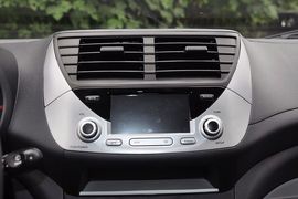 2013款长安铃木新奥拓1.0L自动炫酷型