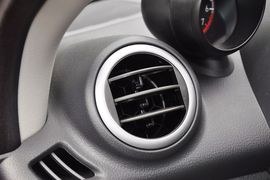 2013款长安铃木新奥拓1.0L自动炫酷型