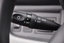 2013款长安铃木新奥拓1.0L自动炫酷型