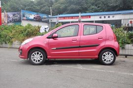 2013款长安铃木新奥拓1.0L自动炫酷型