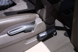 克莱斯勒新大捷龙新车解码