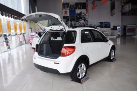 2011款铃木天语SX4