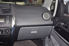 2011款铃木天语SX4