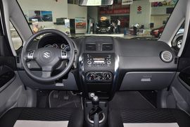 2011款铃木天语SX4