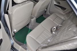 2012款东南V3菱悦1.5L手动亲民旗舰版