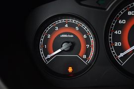 2012款东南V3菱悦1.5L手动亲民旗舰版