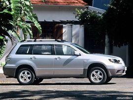 2003款三菱Outlander
