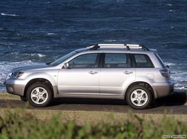 2003款三菱Outlander