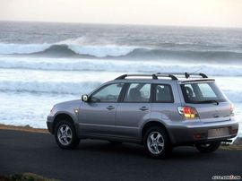 2003款三菱Outlander