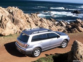 2003款三菱Outlander
