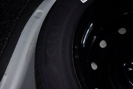 2012款吉利英伦汽车SC6到店实拍