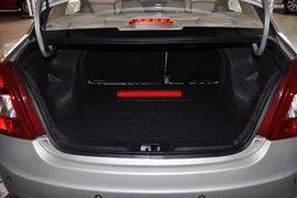 2012款吉利英伦汽车SC6到店实拍
