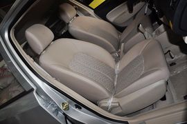 2012款吉利英伦汽车SC6到店实拍