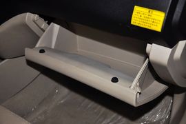 2012款吉利英伦汽车SC6到店实拍
