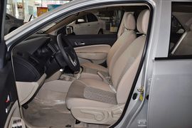 2012款吉利英伦汽车SC6到店实拍