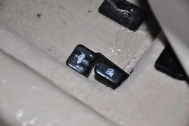 2012款吉利英伦汽车SC6到店实拍