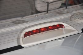 2012款吉利英伦汽车SC6到店实拍