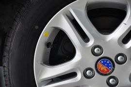 2012款吉利英伦汽车SC6到店实拍