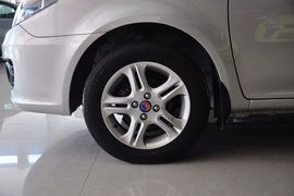 2012款吉利英伦汽车SC6到店实拍