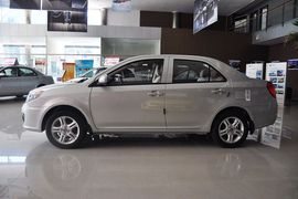 2012款吉利英伦汽车SC6到店实拍