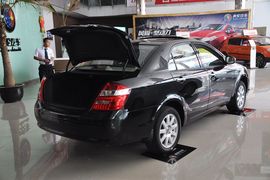 2012款吉利英伦汽车SC7到店实拍