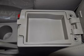 2012款吉利英伦汽车SC7到店实拍
