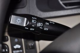 2012款吉利英伦汽车SC7到店实拍