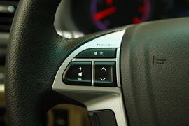 2013款比亚迪速锐1.5TI六速手动版