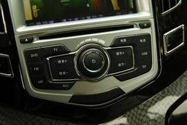 2013款比亚迪速锐1.5TI六速手动版