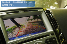 2013款比亚迪速锐1.5TI六速手动版