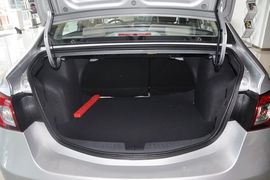 2012款长安悦翔V5