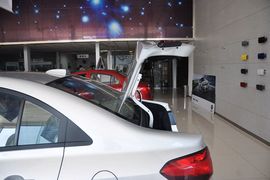 2012款长安悦翔V5