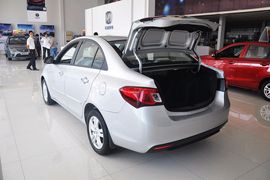 2012款长安悦翔V5