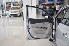 2012款长安悦翔V5