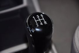 2012款长安悦翔V5