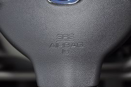 2012款长安悦翔V5