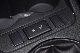 2012款斯柯达晶锐1.6L自动Sport版