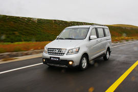 长安欧诺1.5L精英型试驾实拍