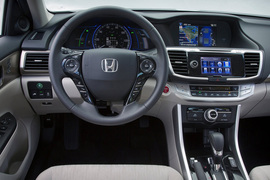 2014款本田雅阁PHEV