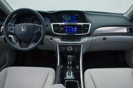 2014款本田雅阁PHEV