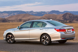 2014款本田雅阁PHEV