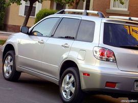 2004款三菱Outlander