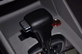 2012款一汽大众宝来1.6L自动特别版