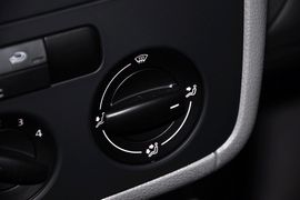2012款一汽大众宝来1.6L自动特别版