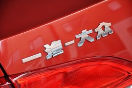 2012款大众全新速腾1.6L自动舒适型