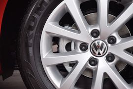 2012款大众全新速腾1.6L自动舒适型