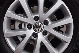 2012款大众全新速腾1.6L自动舒适型